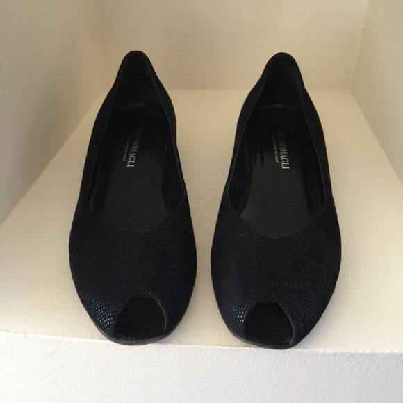 Italian made BRUNO MAGLI Suede Peep Toe Flats - Picture 3 of 5